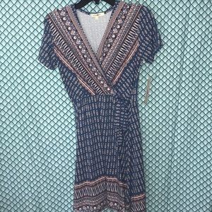 Women’s blue patterned dress